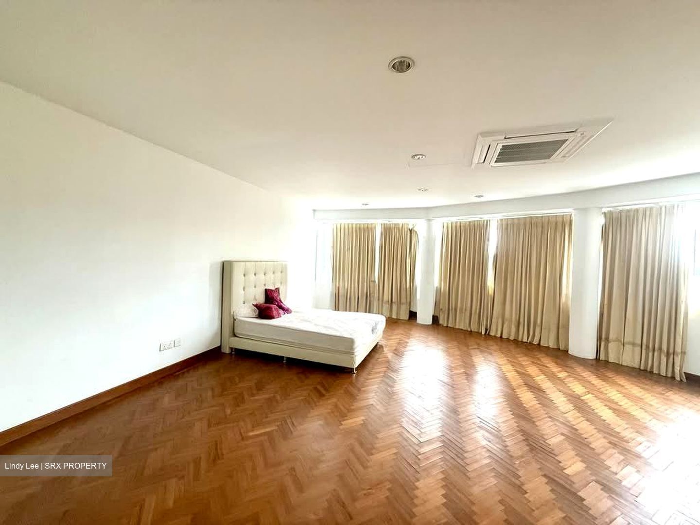 Second Avenue (D10), Detached #563475641